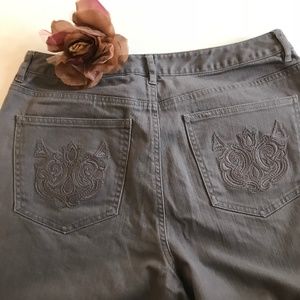 Talbots Gray High Waisted "Mom Jeans" sz 10